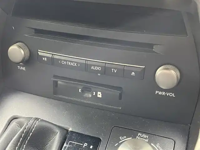 レクサス ＮＸ 300h Iパッケージ 滋賀県 2018(平30)年 8.3万km ソニッククォーツ 純正10.3型ナビ/（CD/DVD/Blu-ray/BT/フルセグTV/SD/USB/AUX）/プリクラッシュセーフティ/レーダークルーズコントロール/レーンディパーチャーアラート/オートマチックハイビーム/モデリスタエアロ（F/S/R）/バックカメラ/ビルトインETC/ドライブレコーダー/レザーシート/前席シートヒーター/ステアリングヒーター/パワーバックドア/パドルシフト/LEDヘッドライト/社外フロアマット/純正18インチAW