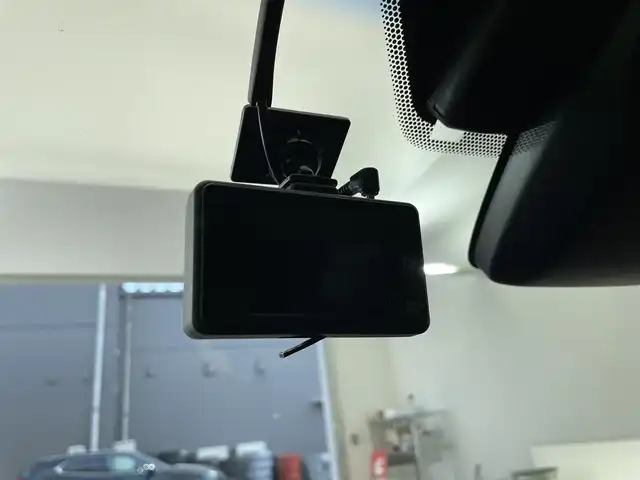 レクサス ＮＸ 300h Iパッケージ 滋賀県 2018(平30)年 8.3万km ソニッククォーツ 純正10.3型ナビ/（CD/DVD/Blu-ray/BT/フルセグTV/SD/USB/AUX）/プリクラッシュセーフティ/レーダークルーズコントロール/レーンディパーチャーアラート/オートマチックハイビーム/モデリスタエアロ（F/S/R）/バックカメラ/ビルトインETC/ドライブレコーダー/レザーシート/前席シートヒーター/ステアリングヒーター/パワーバックドア/パドルシフト/LEDヘッドライト/社外フロアマット/純正18インチAW