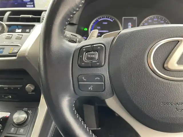レクサス ＮＸ 300h Iパッケージ 滋賀県 2018(平30)年 8.3万km ソニッククォーツ 純正10.3型ナビ/（CD/DVD/Blu-ray/BT/フルセグTV/SD/USB/AUX）/プリクラッシュセーフティ/レーダークルーズコントロール/レーンディパーチャーアラート/オートマチックハイビーム/モデリスタエアロ（F/S/R）/バックカメラ/ビルトインETC/ドライブレコーダー/レザーシート/前席シートヒーター/ステアリングヒーター/パワーバックドア/パドルシフト/LEDヘッドライト/社外フロアマット/純正18インチAW