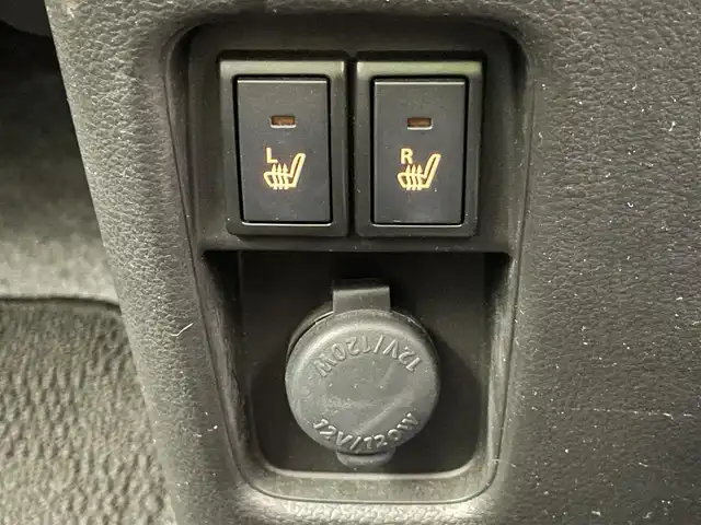 スズキ ハスラー HYBRID G 愛知県 2020(令2)年 2.4万km バーミリオンオレンジ/ガンメタリック2トーン 社外ナビ　シートヒーター　禁煙車　フルセグＴＶ　Ｂｌｕｅｔｏｏｔｈ　ＤＶＤ　デュアルカメラブレーキ　衝突軽減装置　車線逸脱　パーキングセンサー　ＥＴＣ　プッシュスタート　純正フロアマット　ドアバイザー