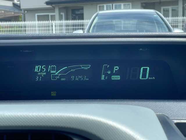 トヨタ アクア S 青森県 2013(平25)年 9.2万km ライムホワイトパールクリスタルシャイン ワンオーナー/社外メモリナビ・フルセグTV/CD・DVD・Bluetooth・SD/前席シートヒーター/ワイパーデアイサー/スマートキー/プッシュスタート/ナノイーエアコン/フォグランプ/社外15インチアルミ/スペアキー/保証書・取説書
