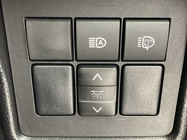 トヨタ ランドクルーザー プラド TX Lパッケージ 大阪府 2019(平31)年 4.4万km ホワイトパールクリスタルシャイン トヨタセーフティーセンス/　・プリクラッシュセーフティー/　・車線逸脱警報/　・レーダークルーズコントロール/　・オートマチックハイビーム/社外ディスプレイオーディオ/　CD/DVD/BT/バックカメラ/モデリスタエアロ/　フロント/リア/LEDヘッドライト/レザーシート/パワーシート/シートヒーター/エアシート/純正19インチアルミホイール/スマートキー/プッシュスタート/フォグランプ