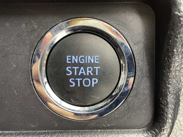 トヨタ ランドクルーザー プラド TX Lパッケージ 大阪府 2019(平31)年 4.4万km ホワイトパールクリスタルシャイン トヨタセーフティーセンス/　・プリクラッシュセーフティー/　・車線逸脱警報/　・レーダークルーズコントロール/　・オートマチックハイビーム/社外ディスプレイオーディオ/　CD/DVD/BT/バックカメラ/モデリスタエアロ/　フロント/リア/LEDヘッドライト/レザーシート/パワーシート/シートヒーター/エアシート/純正19インチアルミホイール/スマートキー/プッシュスタート/フォグランプ