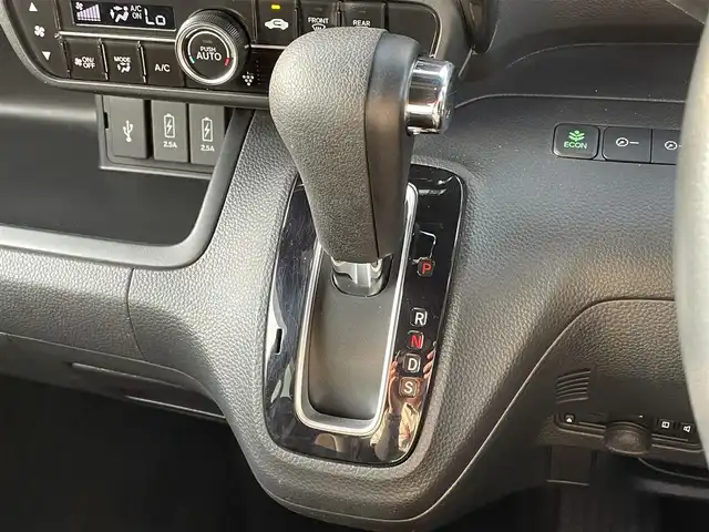 ホンダ Ｎ ＢＯＸ カスタム G EX ターボ ホンダセンシング 宮崎県 2019(平31)年 4.6万km プレミアムベルベットパープル・パール 純正ナビ「VXM-194VFi」/(AM.FM.Bluetooth.DVD.CD)/ホンダセンシング/スーパースライドシート/フルセグTV/バックカメラ/両側パワースライドドア/レーダークルーズコントロール/ETC/オートライト/ハーフレザーシート/レーンキープアシスト/横滑り防止機能/衝突軽減ブレーキ/オートエアコン/パワーステアリング/パワーウィンドウ