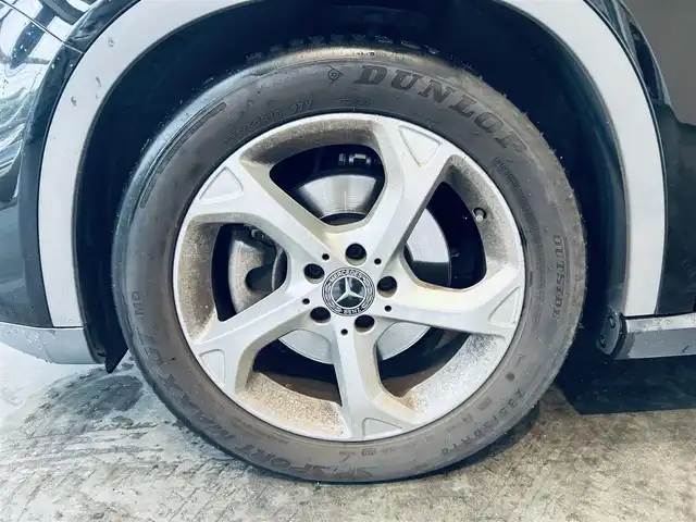 メルセデス・ベンツ ＧＬＡ２２０ 4マチック 大阪府 2019(平31)年 4.1万km コスモスブラック レーダーセーフティP/純正ナビ/バックカメラ/ＴＶ/applecarplay/純正18インチAW/LEDヘッドライト/ACC/ブラインドスポット/電動リアゲート/クリアランスソナー/黒革/シートヒーター/パドルシフト/ルーフレール/ETC/ドラレコ