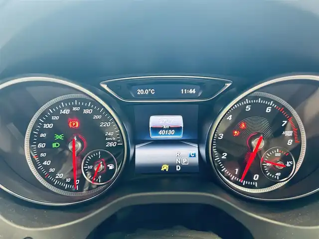 メルセデス・ベンツ ＧＬＡ２２０ 4マチック 大阪府 2019(平31)年 4.1万km コスモスブラック レーダーセーフティP/純正ナビ/バックカメラ/ＴＶ/applecarplay/純正18インチAW/LEDヘッドライト/ACC/ブラインドスポット/電動リアゲート/クリアランスソナー/黒革/シートヒーター/パドルシフト/ルーフレール/ETC/ドラレコ