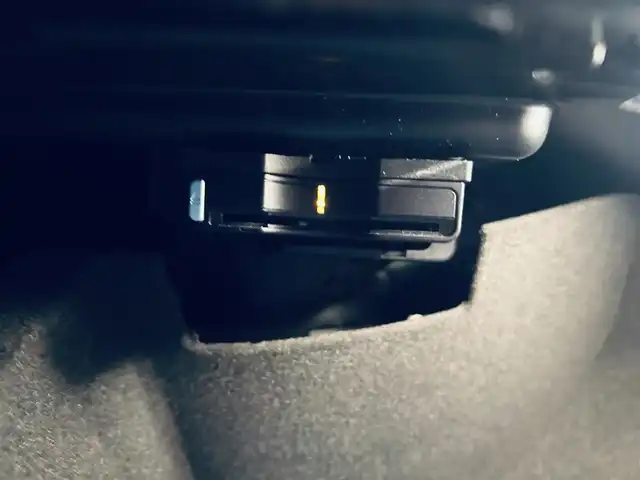 メルセデス・ベンツ ＧＬＡ２２０ 4マチック 大阪府 2019(平31)年 4.1万km コスモスブラック レーダーセーフティP/純正ナビ/バックカメラ/ＴＶ/applecarplay/純正18インチAW/LEDヘッドライト/ACC/ブラインドスポット/電動リアゲート/クリアランスソナー/黒革/シートヒーター/パドルシフト/ルーフレール/ETC/ドラレコ