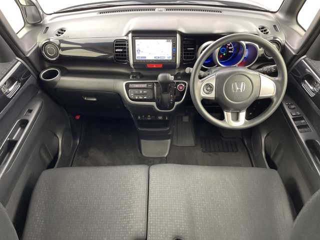 ホンダ Ｎ ＢＯＸ カスタム G SSパッケージ 熊本県 2016(平28)年 7.7万km シャイニンググレーM 純正7インチナビ（VXM-174VFXi）/フルセグTV/Bluetooth/バックカメラ/両側パワースライドドア/シティブレーキアクティブシステム/前席シートひたー/HIDヘッドライト/社外ドラレコ/ステアリングリモコン/スマートキー/プッシュスタート