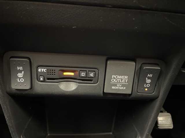 ホンダ Ｎ ＢＯＸ カスタム G SSパッケージ 熊本県 2016(平28)年 7.7万km シャイニンググレーM 純正7インチナビ（VXM-174VFXi）/フルセグTV/Bluetooth/バックカメラ/両側パワースライドドア/シティブレーキアクティブシステム/前席シートひたー/HIDヘッドライト/社外ドラレコ/ステアリングリモコン/スマートキー/プッシュスタート