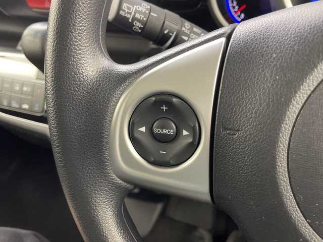 ホンダ Ｎ ＢＯＸ カスタム G SSパッケージ 熊本県 2016(平28)年 7.7万km シャイニンググレーM 純正7インチナビ（VXM-174VFXi）/フルセグTV/Bluetooth/バックカメラ/両側パワースライドドア/シティブレーキアクティブシステム/前席シートひたー/HIDヘッドライト/社外ドラレコ/ステアリングリモコン/スマートキー/プッシュスタート