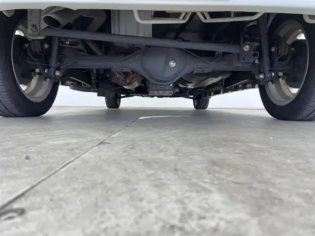 スズキ エブリィ ワゴン PZターボ スペシャル 大分県 2018(平30)年 8.1万km パールホワイト 衝突被害軽減ブレーキ/車線逸脱警報/社外SDナビ/（フルセグ/Blu-ray/CD/DVD/Bluetooth）/両側パワースライドドア/プッシュスタート/スマートキー/純正LEDヘッドライト/フォグランプ/オートライト/電格ミラー/ヘッドライトレベライザー/アイドリングストップ/横滑り防止装置/革巻きステアリング/純正ゴムフロアマット