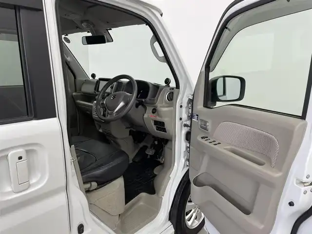 スズキ エブリィ ワゴン PZターボ スペシャル 大分県 2018(平30)年 8.1万km パールホワイト 衝突被害軽減ブレーキ/車線逸脱警報/社外SDナビ/（フルセグ/Blu-ray/CD/DVD/Bluetooth）/両側パワースライドドア/プッシュスタート/スマートキー/純正LEDヘッドライト/フォグランプ/オートライト/電格ミラー/ヘッドライトレベライザー/アイドリングストップ/横滑り防止装置/革巻きステアリング/純正ゴムフロアマット