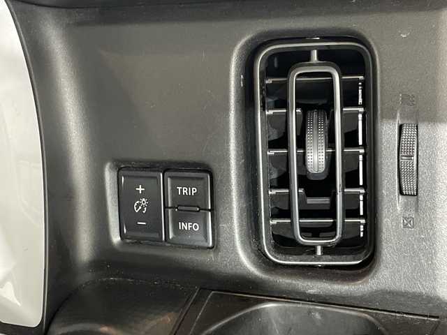 スズキ ハスラー HYBRID G 福岡県 2020(令2)年 4万km フェニックスレッドパール/ガンメタリック2トーンルーフ 社外メモリナビ/・CD/DVD/BT/フルセグTV/・バックモニター/スズキセーフティサポート/・衝突被害軽減ブレーキ/・誤発信抑制機能/・車線逸脱抑制機能/・車線逸脱警報/・ふらつき警報/・標識認識機能/・先行車発進お知らせ機能/・ハイビームアシスト/コーナーセンサー/シートヒーター（D/N)/ステアリングリモコン/ドライブレコーダー前後/ETC/アイドリングストップ/ヘッドライトレベライザー/スマートキー/・プッシュスタート/・スペアキー/フロアマット/ドアバイザー