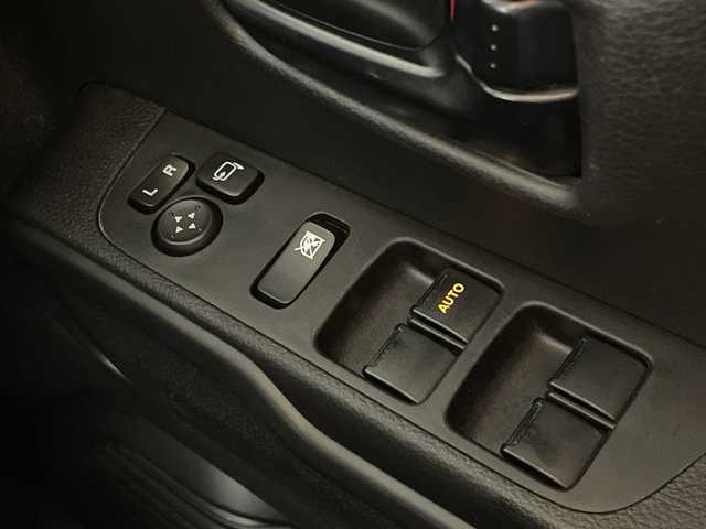 スズキ ハスラー HYBRID G 福岡県 2020(令2)年 4万km フェニックスレッドパール/ガンメタリック2トーンルーフ 社外メモリナビ/・CD/DVD/BT/フルセグTV/・バックモニター/スズキセーフティサポート/・衝突被害軽減ブレーキ/・誤発信抑制機能/・車線逸脱抑制機能/・車線逸脱警報/・ふらつき警報/・標識認識機能/・先行車発進お知らせ機能/・ハイビームアシスト/コーナーセンサー/シートヒーター（D/N)/ステアリングリモコン/ドライブレコーダー前後/ETC/アイドリングストップ/ヘッドライトレベライザー/スマートキー/・プッシュスタート/・スペアキー/フロアマット/ドアバイザー