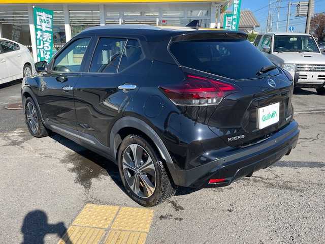 日産 キックス X ツートーンインテリアED 神奈川県 2022(令4)年 4.5万km ピュアブラック ワンオーナー/純正メモリナビ/全方位モニター/プロパイロット/プッシュスタート/ETC/レザーシート/前後ドラレコ/純正アルミホイール/純正フロアマット/ウィンカーミラー