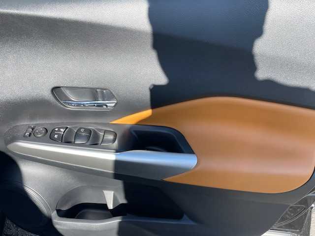 日産 キックス X ツートーンインテリアED 神奈川県 2022(令4)年 4.5万km ピュアブラック ワンオーナー/純正メモリナビ/全方位モニター/プロパイロット/プッシュスタート/ETC/レザーシート/前後ドラレコ/純正アルミホイール/純正フロアマット/ウィンカーミラー