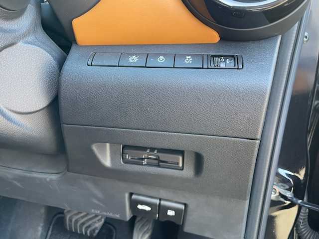 日産 キックス X ツートーンインテリアED 神奈川県 2022(令4)年 4.5万km ピュアブラック ワンオーナー/純正メモリナビ/全方位モニター/プロパイロット/プッシュスタート/ETC/レザーシート/前後ドラレコ/純正アルミホイール/純正フロアマット/ウィンカーミラー