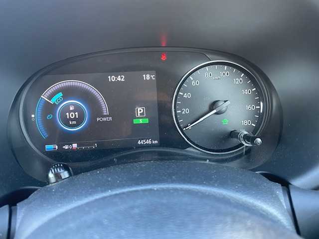 日産 キックス X ツートーンインテリアED 神奈川県 2022(令4)年 4.5万km ピュアブラック ワンオーナー/純正メモリナビ/全方位モニター/プロパイロット/プッシュスタート/ETC/レザーシート/前後ドラレコ/純正アルミホイール/純正フロアマット/ウィンカーミラー