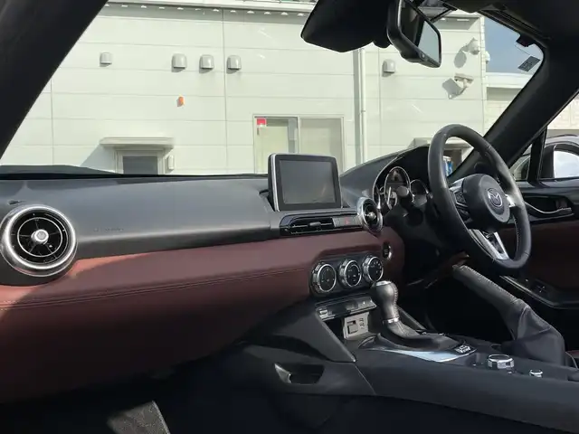 マツダ ロードスター ＲＦ VS 兵庫県 2016(平28)年 5万km マシーングレープレミアムM /メーカーOP ツートンルーフ（ブラック）//ブラウンレザーシート//シートヒーター（運転席、助手席）//BOSEサウンド//純正ナビ//地デジ/DVD/BT/USB//ステアリングリモコン//パドルシフト//オートLEDヘッドランプ//純正17インチAW//ETC//BSM（ブラインドスポットモニタリング）//HBC（ハイビームコントロールシステム）//車線逸脱警報システム//RCTA（リヤクロストラフィックアラート）//スペアキー