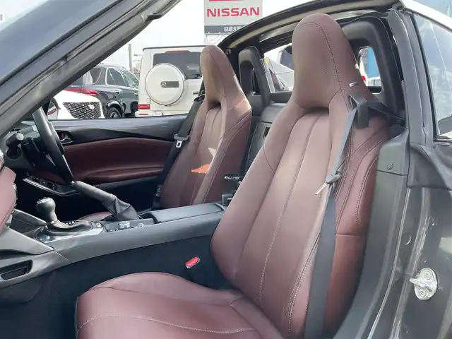 マツダ ロードスター ＲＦ VS 兵庫県 2016(平28)年 5万km マシーングレープレミアムM /メーカーOP ツートンルーフ（ブラック）//ブラウンレザーシート//シートヒーター（運転席、助手席）//BOSEサウンド//純正ナビ//地デジ/DVD/BT/USB//ステアリングリモコン//パドルシフト//オートLEDヘッドランプ//純正17インチAW//ETC//BSM（ブラインドスポットモニタリング）//HBC（ハイビームコントロールシステム）//車線逸脱警報システム//RCTA（リヤクロストラフィックアラート）//スペアキー