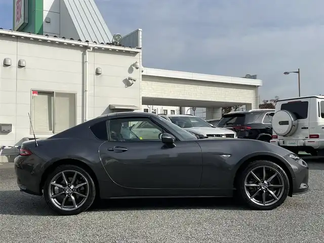 マツダ ロードスター ＲＦ VS 兵庫県 2016(平28)年 5万km マシーングレープレミアムM /メーカーOP ツートンルーフ（ブラック）//ブラウンレザーシート//シートヒーター（運転席、助手席）//BOSEサウンド//純正ナビ//地デジ/DVD/BT/USB//ステアリングリモコン//パドルシフト//オートLEDヘッドランプ//純正17インチAW//ETC//BSM（ブラインドスポットモニタリング）//HBC（ハイビームコントロールシステム）//車線逸脱警報システム//RCTA（リヤクロストラフィックアラート）//スペアキー