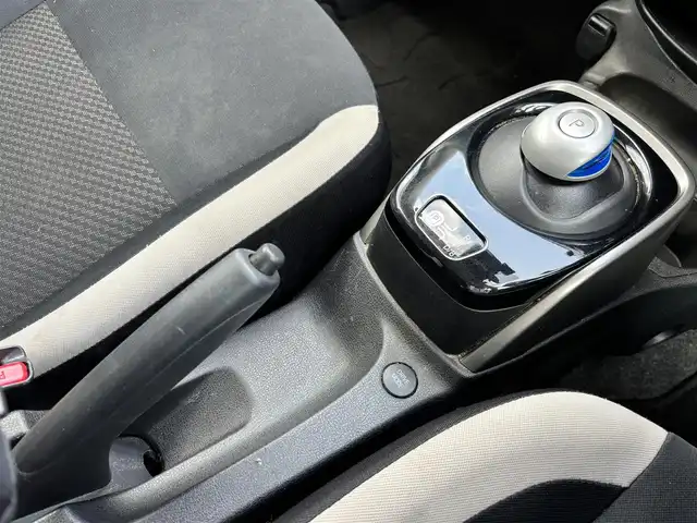 日産 ノート e－パワー X 熊本県 2018(平30)年 4.7万km スーパーブラック 純正ナビ（MM318D-W）/【フルセグTV/CD/DVD/SD/BT】/全方位カメラ/エマージェンシーブレーキ/車線逸脱警報/アダプティブクルーズコントロール/インテリジェントルームミラー/コーナーセンサー/前後ドライブレコーダー/ETC/ステアリングリモコン/LEDオートライト/スマートキー/スペアキー/取扱説明書(車両・ナビ)