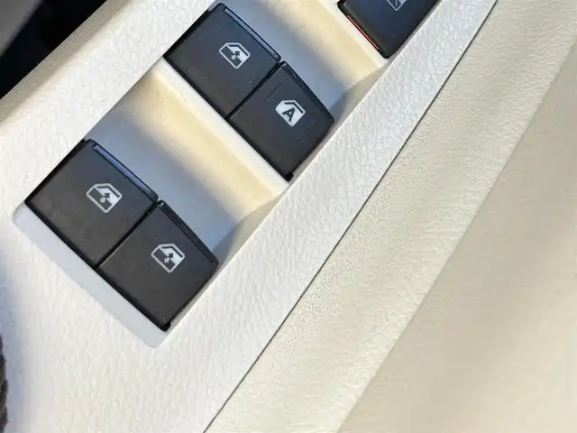 トヨタ シエンタ G 福岡県 2015(平27)年 4万km レッドマイカM バックカメラ/横滑り防止/BT/フルセグTV/SDナビ/ビルトインETC/純正フロアマット/社外アルミホイール/プッシュスタート/スマートキー/スペアキー/両側パワスラ/三列シート