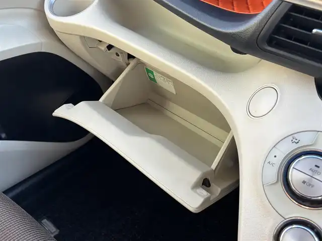 トヨタ シエンタ G 福岡県 2015(平27)年 4万km レッドマイカM バックカメラ/横滑り防止/BT/フルセグTV/SDナビ/ビルトインETC/純正フロアマット/社外アルミホイール/プッシュスタート/スマートキー/スペアキー/両側パワスラ/三列シート