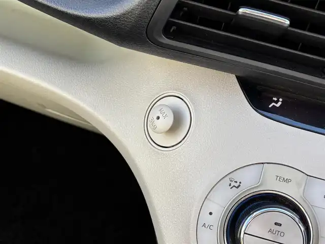 トヨタ シエンタ G 福岡県 2015(平27)年 4万km レッドマイカM バックカメラ/横滑り防止/BT/フルセグTV/SDナビ/ビルトインETC/純正フロアマット/社外アルミホイール/プッシュスタート/スマートキー/スペアキー/両側パワスラ/三列シート