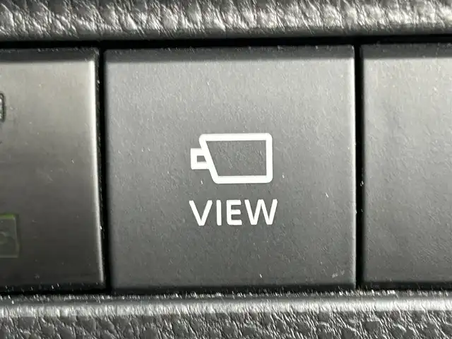 トヨタ ハリアー ハイブリッド Z レザーパッケージ 岡山県 2021(令3)年 9.7万km プレシャスブラックパール 登録時走行距離69650km/GRエアロ/JBLプレミアムサウンド/純正12.3インチナビ/フルセグTV(AM/FM/Bluetooth)/全方位カメラ/ビルトインETC2.0/デジタルインナーミラー/ヘッドアップディスプレイ/トヨタセーフティセンス/・ブラインドスポットモニター/・プリクラッシュセーフティ/・レーダークルーズコントロール/・レーンディバーチャーアラート/D/N席シートヒーター/D/N席ベンチレーション/ステアリングヒーター/クリアランスソナー/横滑り防止装置/アイドリングストップ/パワーバックドア/19インチ純正AW/フロアマット/本革シート/D+N席パワーシート/社外マフラー