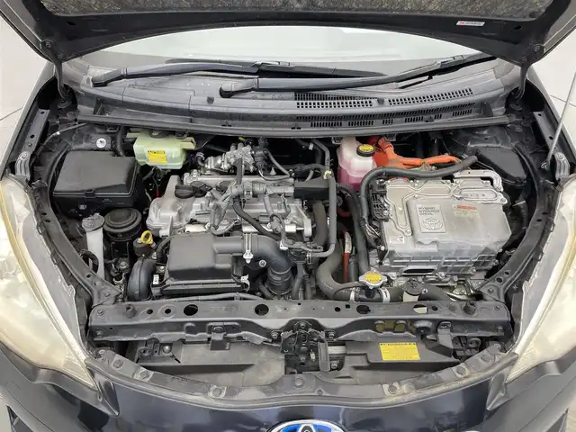トヨタ アクア S 滋賀県 2012(平24)年 4.8万km ブラックマイカ 純正７インチナビ/【Bluetooth/CD/DVD/フルセグTV/SD】/モデリスタエアロ/ETC/D/Nシートヒーター/オートライト/純正フロアマット/プッシュスタート/ステアリングリモコン/スマートキー