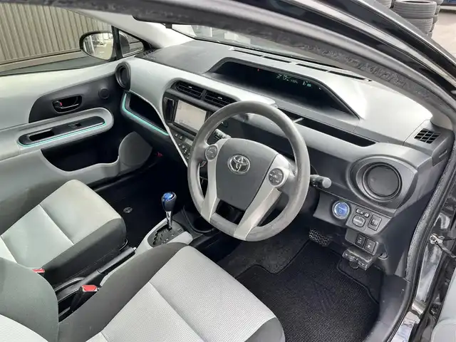 トヨタ アクア S 滋賀県 2012(平24)年 4.8万km ブラックマイカ 純正７インチナビ/【Bluetooth/CD/DVD/フルセグTV/SD】/モデリスタエアロ/ETC/D/Nシートヒーター/オートライト/純正フロアマット/プッシュスタート/ステアリングリモコン/スマートキー
