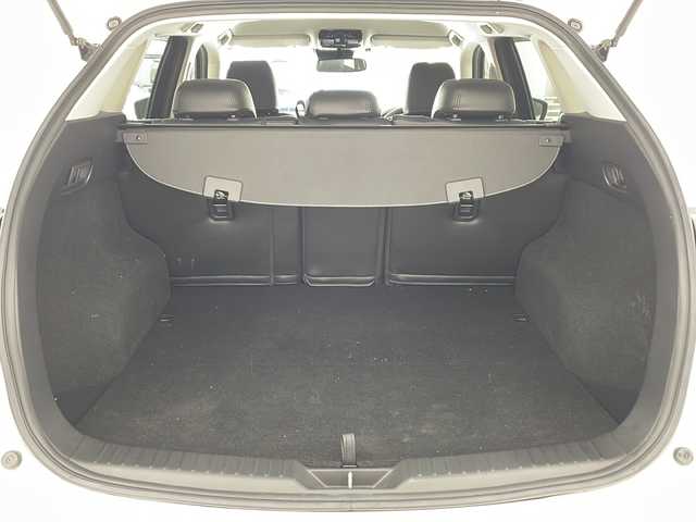 マツダ ＣＸ－５ 20S プロアクティブ 兵庫県 2017(平29)年 5.4万km スノーフレイクホワイトパールマイカ ・純正ナビ/CD/DVD/Bluetooth/USB/TV/・バックカメラ/・ブラインドスポットモニタリング/・スマートシティブレーキサポート/・スマートブレーキサポート/・車間認知支援システム/・交通標識認識システム/・ドライバーアテンションアラート/・パーキングセンサー/・オートマチックハイビーム/・ＬＥＤヘッドライト/・オートライト/・レーダークルーズコントロール/・アイドリングストップ/・革巻きステアリング/・ステアリングスイッチ/・レザー調シートカバー/・純正フロアマット/・純正19インチアルミホイール/・アドバンストキー/・プッシュスタート