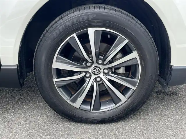 トヨタ ハリアー G 奈良県 2021(令3)年 1.6万km ホワイトパールクリスタルシャイン 純正８インチディスプレイオーディオ/（BT/AppleCarPlay/AndroidAuto）/レーダークルーズコントロール/バックカメラ/前後コーナーセンサー/プリクラッシュセーフティ/レーンキープアシスト/パワーバックドア/ハーフレザーシート/運転席パワーシート/前方ドライブレコーダー/ＥＴＣ２．０/純正18インチＡＷ/保証書/取り扱い説明書/スペアキーX1