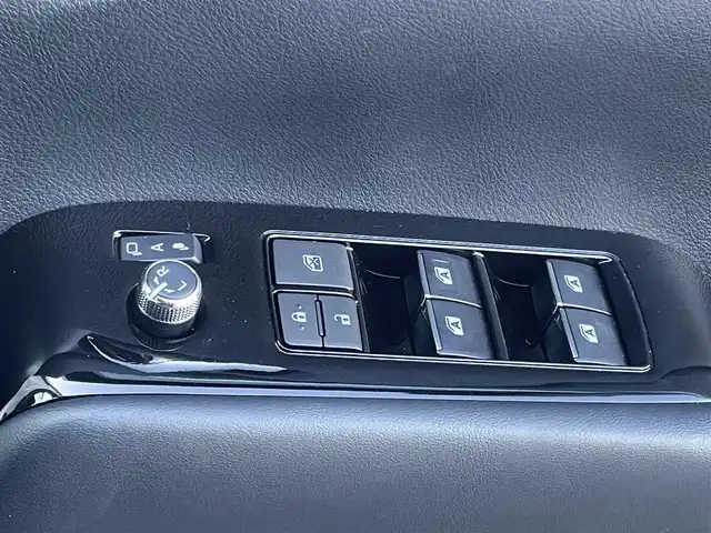 トヨタ アルファード S Cパッケージ 香川県 2020(令2)年 1.1万km ホワイトパールクリスタルシャイン 登録時走行距離10930km/モデリスタエアロ（F/S/R）/純正9型ディスプレイ（ナビ機能付き）/（フルセグTV/Bluetooth/USB）/DVDデッキ/バックカメラ/フリップダウンモニター/デジタルインナーミラー/トヨタセーフティセンス/・プリクラッシュセーフティ/・アダプティブクルーズコントロール/・レーンディパーチャーアラート/・オートマチックハイビーム/・パーキングサポートブレーキ/・リヤクロストラフィックアラート/・ロードサインアシスト/ブラインドスポットモニター/クリアランスソナー/ウッドコンビステアリング/ステアリングスイッチ/ステアリングヒーター/黒革シート/前席ベンチレーション（ヒーター/クーラー）/前席パワーシート/運転席メモリー機能/3眼LEDヘッドライト/フォグライト/電動バックドア/両側電動スライドドア/前後ドライブレコーダー【DC-DR652】/純正ビルトインETC/電動パーキングブレーキ/オートブレーキホールド/シーケンシャルウィンカー/後席ロールサンシェード/純正18インチアルミホイール/純正フロアマット