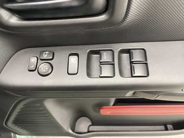 スズキ スペーシア HYBRID X 2トーン 宮崎県 2019(平31)年 3.1万km ツールグリーンパールメタリック/ブラック2トーン 社外ナビ(MDV-D706BTW)/CD/DVD/AM/FM/SD/Bluetooth/フルセグ/両側パワースライドドア/アイドリングストップ/横滑り防止装置/車線逸脱警報/コーナーセンサー/電動格納ミラー/ウィンカーミラー/ドライブレコーダー/バックカメラ/シートヒーター/フロアマット/サイドバイザー/LEDヘッドライト/サーキュレーター/ETC