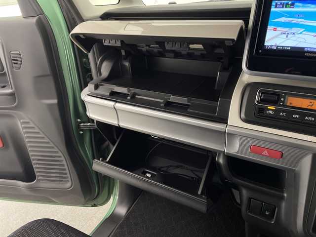 スズキ スペーシア HYBRID X 2トーン 宮崎県 2019(平31)年 3.1万km ツールグリーンパールメタリック/ブラック2トーン 社外ナビ(MDV-D706BTW)/CD/DVD/AM/FM/SD/Bluetooth/フルセグ/両側パワースライドドア/アイドリングストップ/横滑り防止装置/車線逸脱警報/コーナーセンサー/電動格納ミラー/ウィンカーミラー/ドライブレコーダー/バックカメラ/シートヒーター/フロアマット/サイドバイザー/LEDヘッドライト/サーキュレーター/ETC