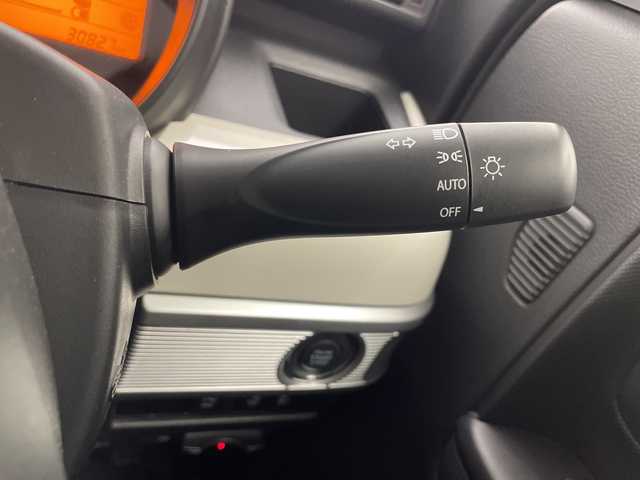 スズキ スペーシア HYBRID X 2トーン 宮崎県 2019(平31)年 3.1万km ツールグリーンパールメタリック/ブラック2トーン 社外ナビ(MDV-D706BTW)/CD/DVD/AM/FM/SD/Bluetooth/フルセグ/両側パワースライドドア/アイドリングストップ/横滑り防止装置/車線逸脱警報/コーナーセンサー/電動格納ミラー/ウィンカーミラー/ドライブレコーダー/バックカメラ/シートヒーター/フロアマット/サイドバイザー/LEDヘッドライト/サーキュレーター/ETC