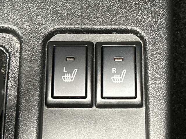 スズキ ジムニー XC 三重県 2020(令2)年 2.8万km ピュアホワイトP /禁煙車//ワンオーナー　//純正８型ナビ　/（CD.DVD.SD.BT.フルセグTV）//ＥＴＣ　//前方ドラレコ　//クルーズコントロール　//衝突軽減ブレーキ　//レーンキープアシスト　//ヒルディセントコントロール　//シートヒーター　//純正１６インチＡＷ　//ＬＥＤヘッドライト//革調シートカバー