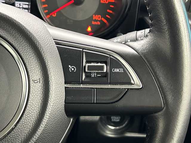 スズキ ジムニー XC 三重県 2020(令2)年 2.8万km ピュアホワイトP /禁煙車//ワンオーナー　//純正８型ナビ　/（CD.DVD.SD.BT.フルセグTV）//ＥＴＣ　//前方ドラレコ　//クルーズコントロール　//衝突軽減ブレーキ　//レーンキープアシスト　//ヒルディセントコントロール　//シートヒーター　//純正１６インチＡＷ　//ＬＥＤヘッドライト//革調シートカバー