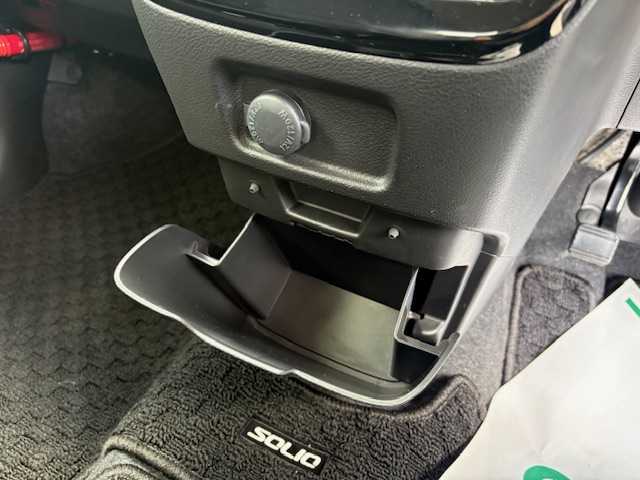 スズキ ソリオ バンディット HV MV 大阪府 2018(平30)年 3.2万km スーパーブラックパール 純正ナビ　/フルセグ　/片側パワースライドドア　/ビルトインＥＴＣ　/プッシュスタート　/スマートキー×２　/純正アルミホイール　/ＬＥＤヘッドライト　/オートライト　/ステアリングスイッチ　/ドアバイザー/電格ミラー