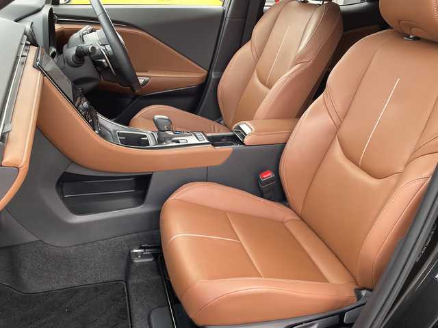 レクサス ＬＢＸ リラックス 栃木県 2024(令6)年 1.2万km ブラックマイカ 純正ディスプレイオーディオ/Ｂｌｕｅｔｏｏｔｈ/フルセグＴＶ/アラウンドビューモニター/パドルシフト/パワーバックドア/レザーシート/パワーシート/シートヒーター/ステアリングヒーター/ＥＴＣ/ＬＥＤヘッドライト/衝突被害軽減システム/純正アルミホイール/ABS/横滑り防止機能/コーナーセンサー/レーンキープアシスト/盗難防止装置