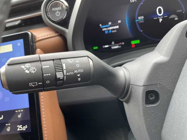 レクサス ＬＢＸ リラックス 栃木県 2024(令6)年 1.2万km ブラックマイカ 純正ディスプレイオーディオ/Ｂｌｕｅｔｏｏｔｈ/フルセグＴＶ/アラウンドビューモニター/パドルシフト/パワーバックドア/レザーシート/パワーシート/シートヒーター/ステアリングヒーター/ＥＴＣ/ＬＥＤヘッドライト/衝突被害軽減システム/純正アルミホイール/ABS/横滑り防止機能/コーナーセンサー/レーンキープアシスト/盗難防止装置