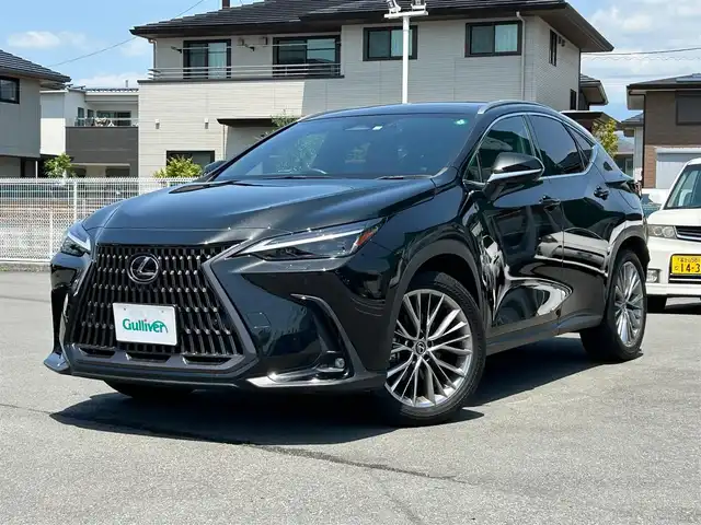 レクサス ＮＸ 250 バージョンL 静岡県 2022(令4)年 1.6万km グラファイトブラックガラスフレーク エンジンスタートボタン/パワーステアリング/パワーウィンドウ/スマートキー/MTモード付きAT/100V充電/アイドリングストップ/AAC/純正メモリナビ（フルセグTV/BT）/純正ETC2.0/サンルーフ/全方位カメラ/前後ドライブレコーダー/D+N席パワーシート/レザーシート/シートヒーター/エアシート/純正アルミホイール/ABS/横滑り防止装置/前後コーナーセンサー/レーンキープアシスト/盗難防止装置/オートライト/オートマチックハイビーム/LEDヘッドライト/衝突軽減システム/W+サイドエアバック/デジタルインナーミラー/オートホールド　/電子ブレーキ