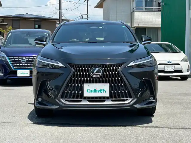 レクサス ＮＸ 250 バージョンL 静岡県 2022(令4)年 1.6万km グラファイトブラックガラスフレーク エンジンスタートボタン/パワーステアリング/パワーウィンドウ/スマートキー/MTモード付きAT/100V充電/アイドリングストップ/AAC/純正メモリナビ（フルセグTV/BT）/純正ETC2.0/サンルーフ/全方位カメラ/前後ドライブレコーダー/D+N席パワーシート/レザーシート/シートヒーター/エアシート/純正アルミホイール/ABS/横滑り防止装置/前後コーナーセンサー/レーンキープアシスト/盗難防止装置/オートライト/オートマチックハイビーム/LEDヘッドライト/衝突軽減システム/W+サイドエアバック/デジタルインナーミラー/オートホールド　/電子ブレーキ