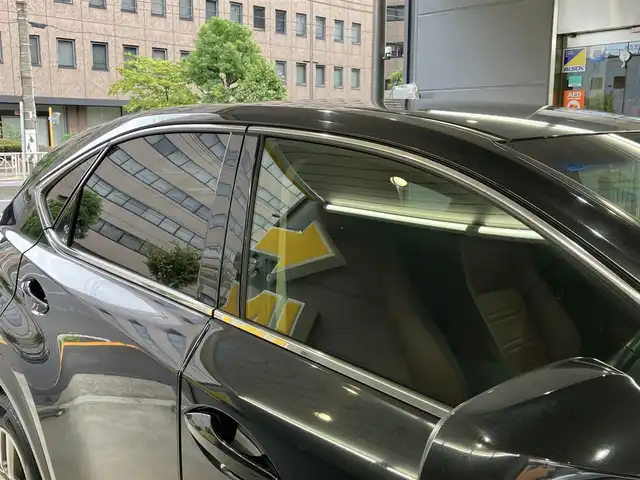 レクサス ＮＸ 200t Iパッケージ 東京都 2016(平28)年 3.8万km グラファイトブラックガラスフレーク ワンオーナー/純正SDナビゲーション/地デジTV/CD/CDR-R/DVD/USBメモリー/Bluetooth/ハンズフリー通話/プレミアムサウンドシステム/ドライブモードセレクト/・ECO/NORMAL/SPORT/パノラミックビューモニター/ブラインドスポットモニター/純正オプションアルミホイール18インチ/ステアリングヒーター/合皮シート/角型三眼LEDヘッドランプ/・LEDデイライト・オートライトシステム/レーダークルーズコントロール/カーテンエアバック/スマートキー・カードキー/メーカー保証書/取扱説明書/点検整備記録簿/・H282930R１３５年/車検R9年3月