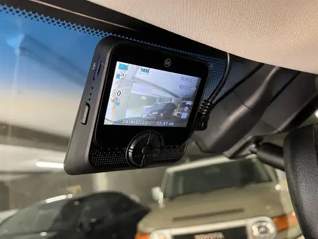 レクサス ＮＸ 200t Iパッケージ 東京都 2016(平28)年 3.8万km グラファイトブラックガラスフレーク ワンオーナー/純正SDナビゲーション/地デジTV/CD/CDR-R/DVD/USBメモリー/Bluetooth/ハンズフリー通話/プレミアムサウンドシステム/ドライブモードセレクト/・ECO/NORMAL/SPORT/パノラミックビューモニター/ブラインドスポットモニター/純正オプションアルミホイール18インチ/ステアリングヒーター/合皮シート/角型三眼LEDヘッドランプ/・LEDデイライト・オートライトシステム/レーダークルーズコントロール/カーテンエアバック/スマートキー・カードキー/メーカー保証書/取扱説明書/点検整備記録簿/・H282930R１３５年/車検R9年3月