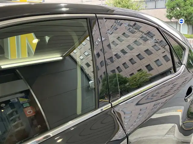 レクサス ＮＸ 200t Iパッケージ 東京都 2016(平28)年 3.8万km グラファイトブラックガラスフレーク ワンオーナー/純正SDナビゲーション/地デジTV/CD/CDR-R/DVD/USBメモリー/Bluetooth/ハンズフリー通話/プレミアムサウンドシステム/ドライブモードセレクト/・ECO/NORMAL/SPORT/パノラミックビューモニター/ブラインドスポットモニター/純正オプションアルミホイール18インチ/ステアリングヒーター/合皮シート/角型三眼LEDヘッドランプ/・LEDデイライト・オートライトシステム/レーダークルーズコントロール/カーテンエアバック/スマートキー・カードキー/メーカー保証書/取扱説明書/点検整備記録簿/・H282930R１３５年/車検R9年3月