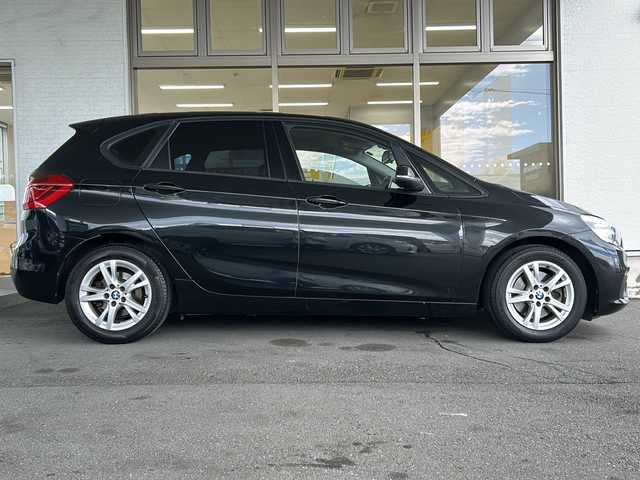 ＢＭＷ ２１８ｉ アクティブツアラー 岐阜県 2016(平28)年 4.9万km サファイアブラックP /登録時48838km//純正HDDナビ/(FM/AM/CD/DVD/BT/USB)//クルーズコントロール//バックカメラ//フロアマット//純正16インチアルミホイール//純正LEDヘッドライト//フォグランプ//ETC//スペアキー×１//プッシュスタート＆スマートキー