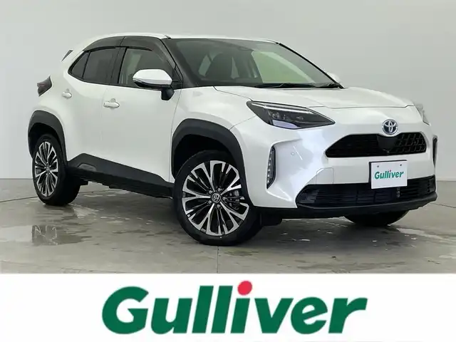 トヨタ ヤリスクロス ハイブリッド Z 富山県 2020(令2)年 1.4万km ホワイトパールクリスタルシャイン 純正ディスプレイオーディオ/ナビ機能あり/フルセグTV/Bluetooth/全周囲モニター/ETC2.0/LEDオートライト/オートハイビーム/レーダークルーズコントロール/パワーシート/シートヒーター/パワーバックドア/トヨタセーフティセンス/HUD/BSM/純正ドアバイザー/純正フロアマット/純正18インチアルミ